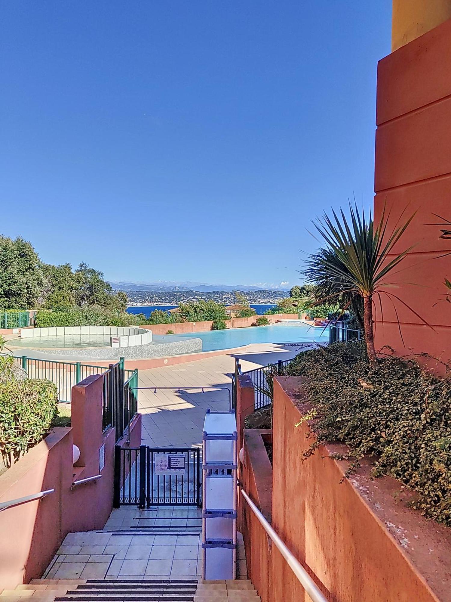 Vue Mer, Piscine, Free Parking Apartment Theoule-sur-Mer Luaran gambar